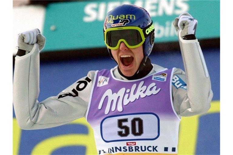 Historischer Triumph: Sven Hannawald gewann 2002 als erster Athlet alle vier Springen der Vierschanzentournee. Foto: Frank Leonhardt/dpa