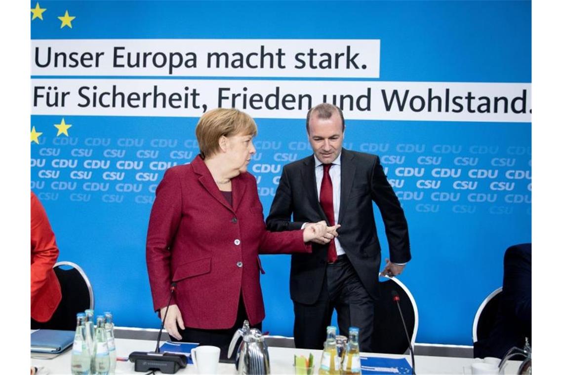 Europawahl: Nur jeder Dritte kennt Manfred Weber Höhepunkt der EVP-Veranstaltung sind die Reden von Merkel und Weber. Foto: Kay Nietfeld
