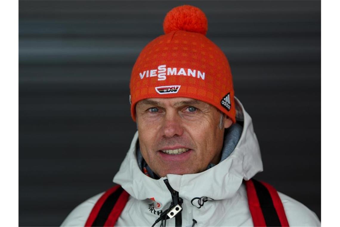 Hört nach der Saison als Bundestrainer der deutschen Skispringerinnen auf: Andreas Bauer. Foto: Hendrik Schmidt/dpa-Zentralbild/dpa