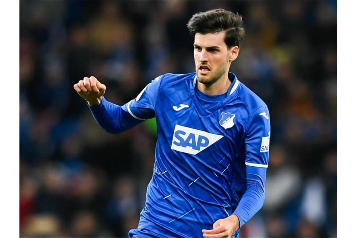 Jubel in Hoffenheim: 2:0-Sieg gegen Roter Stern Belgrad Hoffenheims Florian Grillitsch während eines Spiels in Aktion. Foto: Tom Weller/dpa/Archivbild