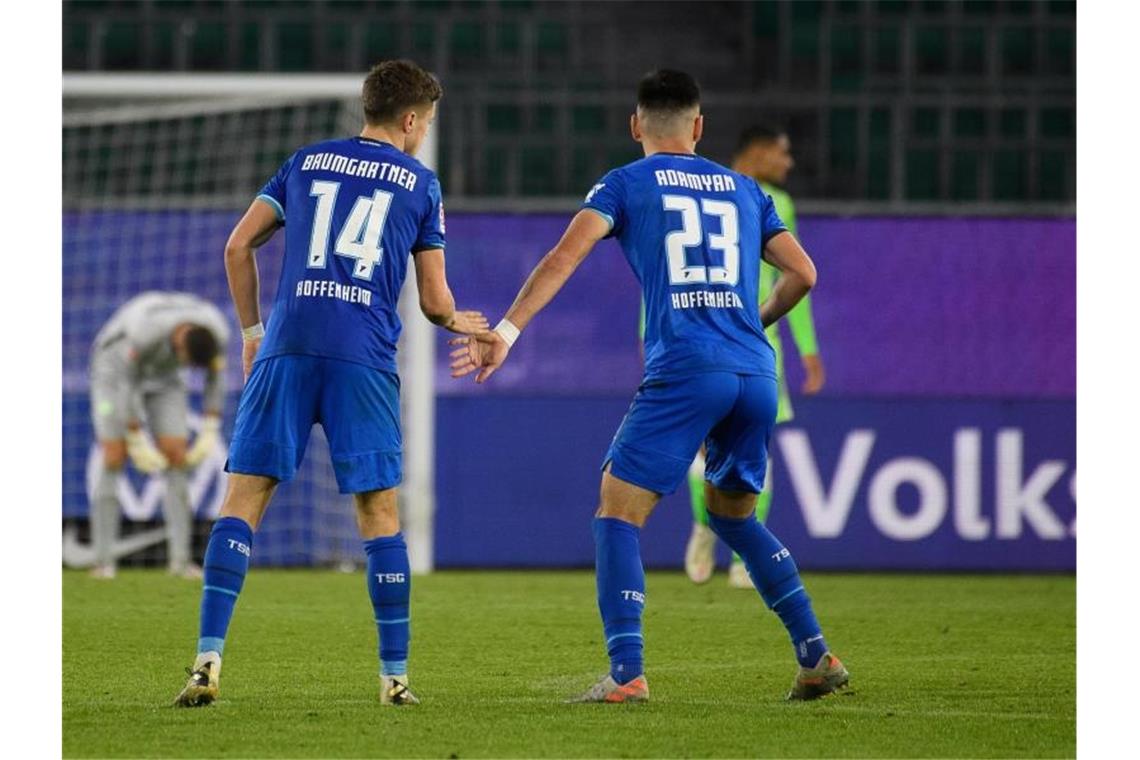 Nächster Corona-Fall bei Hoffenheim: Adamyan positiv Hoffenheims Sargis Adamyan (r). Foto: Swen Pförtner/dpa