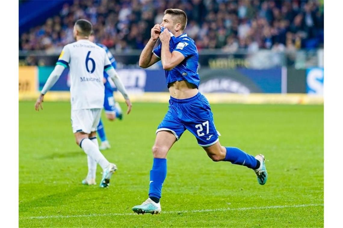 Hoffenheim gegen Paderborn ohne Kramaric in der Startelf Hoffenheims Torschütze Andrej Kramaric jubelt über ein Tor. Foto: Uwe Anspach/dpa/Archivbild