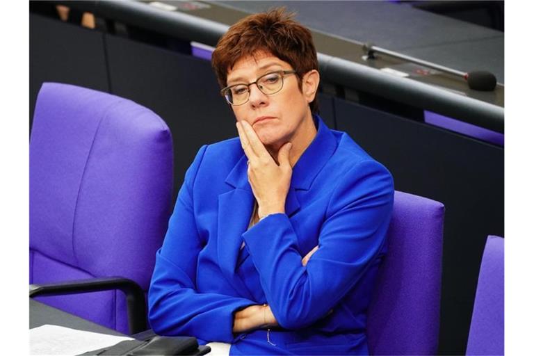 Hofft auf eine schnelle Klärung der Kanzlerkandidatenfrage in der Union: die CDU-Vorsitzende Annegret Kramp-Karrenbauer. Foto: Michael Kappeler/dpa
