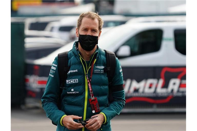 Hofft für die weitere Saison auf Upgrades für seinen Aston Martin: Sebastian Vettel. Foto: Hasan Bratic/dpa