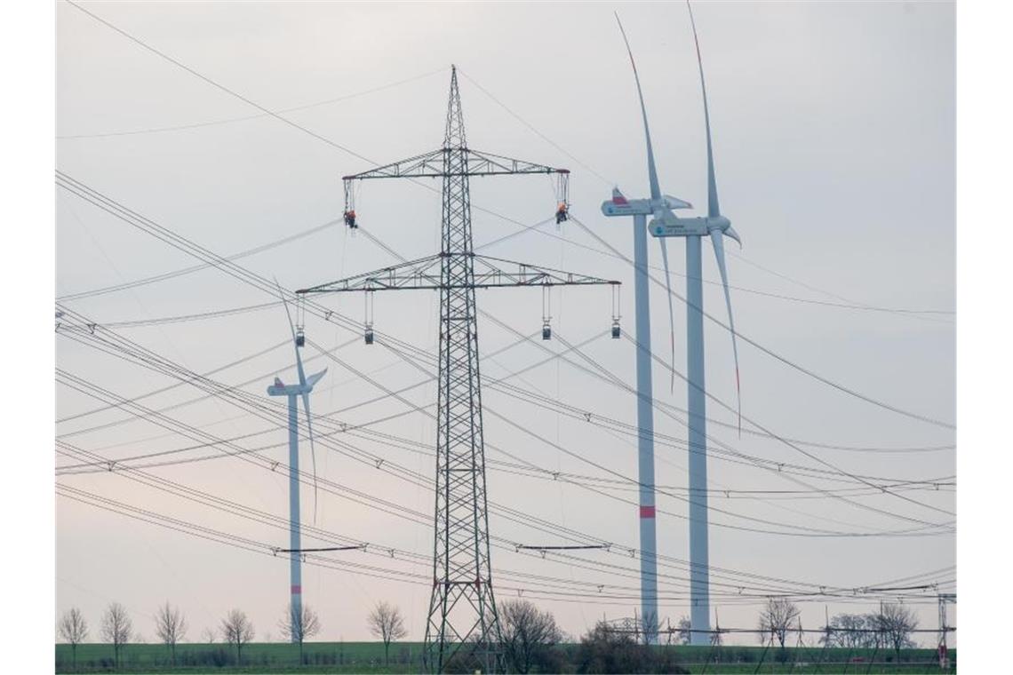 Deutsche Stromversorgung auch nach Atomausstieg gesichert Hohe Energiepreise und der Kohleausstieg haben die Diskussion um Atomkraft zuletzt wieder neu entfacht. Ende 2022 soll der letzte Meiler abgeschaltete sein. Foto: Klaus-Dietmar Gabbert/dpa-Zentralbild/ZB