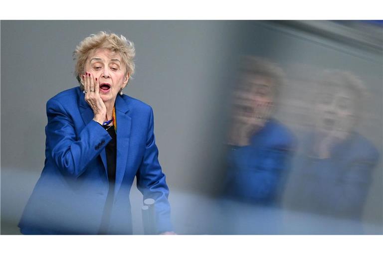Holocaust-Überlebende Tova Friedman spricht im Bundestag