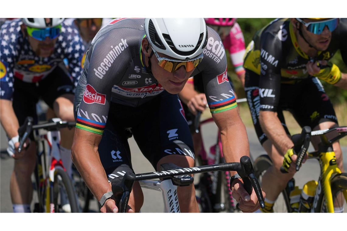 Sekunden-Krimi bei der Tour: Van der Poel wieder in Gelb Holt sich nach nur einem Tag das Gelbe Trikot zurück: Mathieu van der Poel
