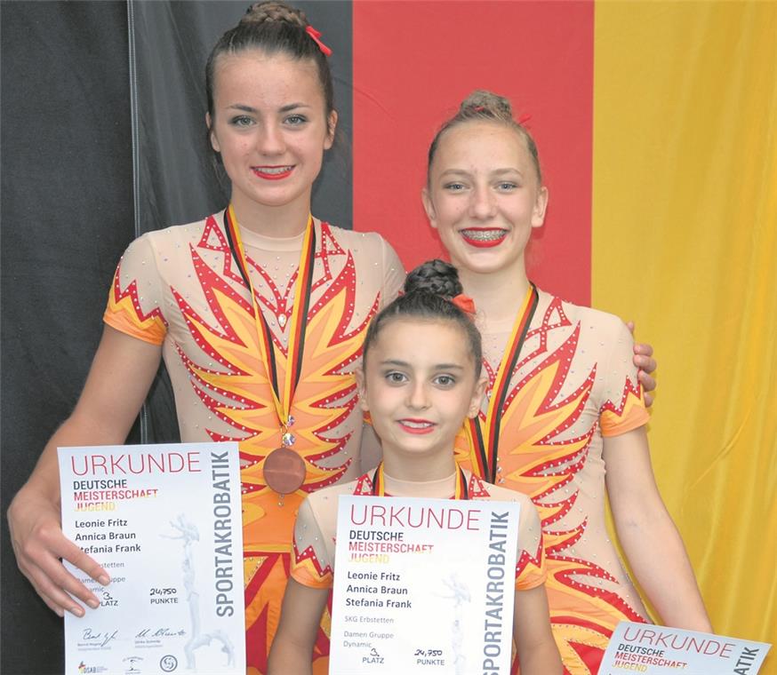 Holten Bronze in der Dynamikübung (von links): Annica Braun, Stefania Frank und Leonie Fritz.