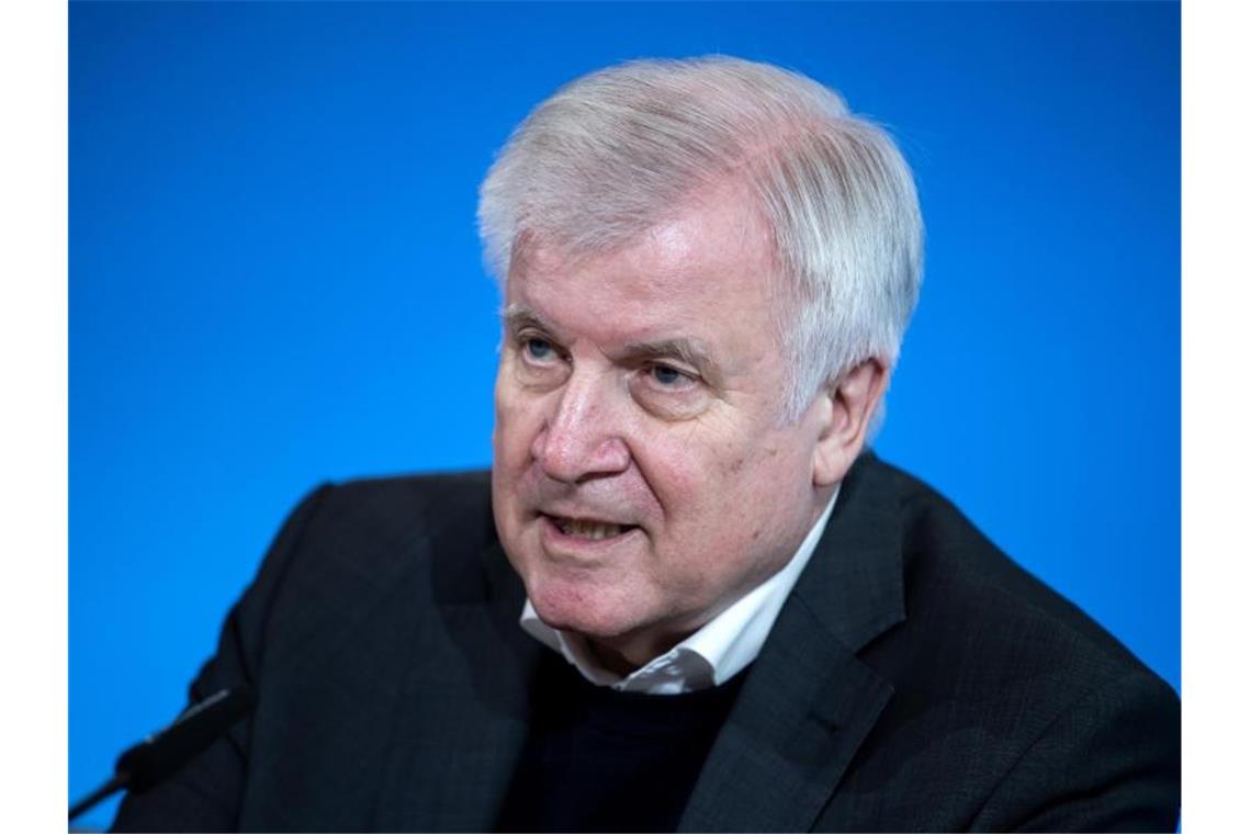 Brief an Seehofer: Südwest-Grüne fordern Öffnung der Grenzen Horst Seehofer (CSU), Bundesinnenminister. Foto: Bernd von Jutrczenka/dpa/Archivbild