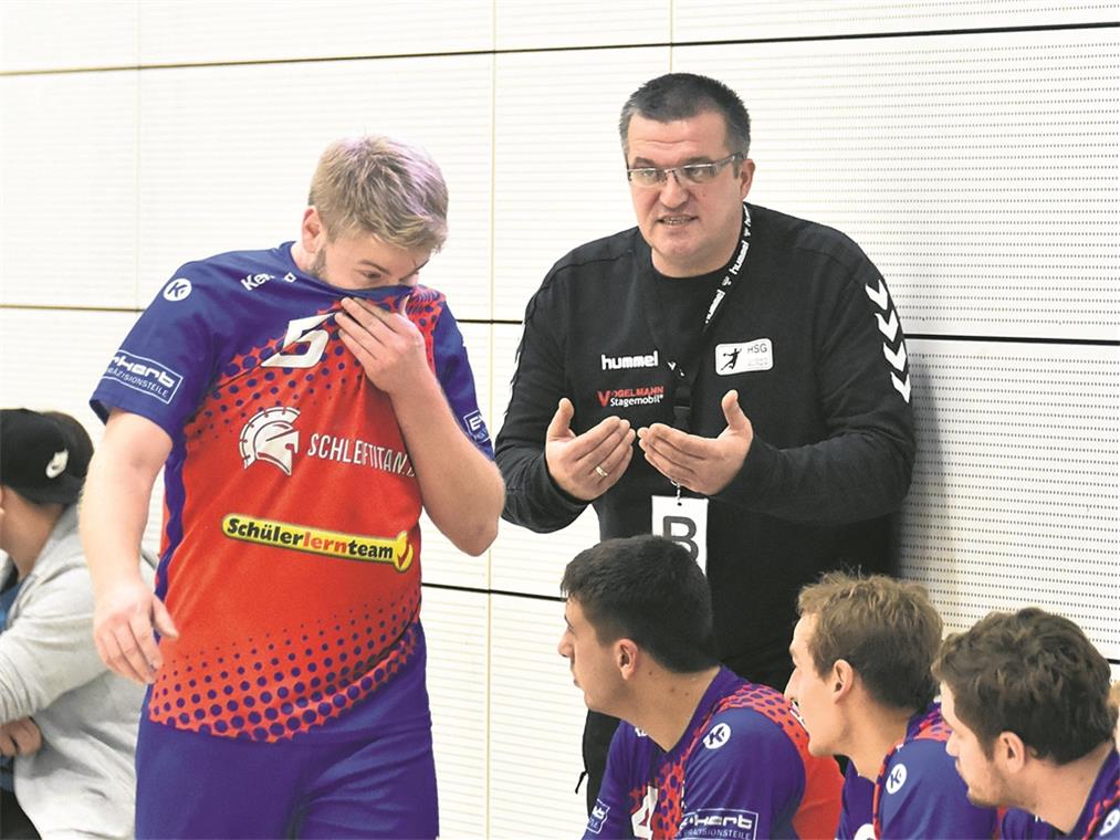 HSG-Trainer Alexander Belz will mit seinem Team in Neckarelz gewinnen. Foto: T. Sellmaier