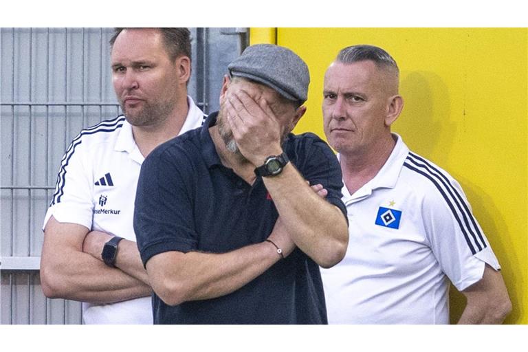 HSV-Trainer Steffen Baumgart ist enttäuscht.