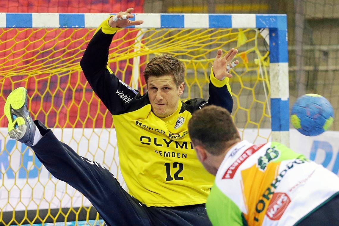 Routinier fürs Tor, Talent für den Rückraum Hütet in der neuen Saison den Kasten der HCOB-Handballer: Jürgen Müller, der vom Zweitligisten aus Bietigheim kommt.Foto: Baumann
