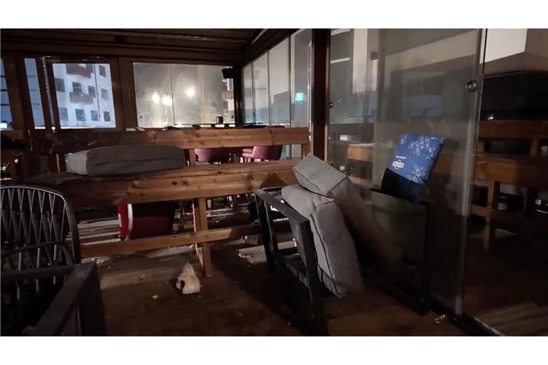 Hunderte Menschen hatten in der Bar den Jahreswechsel gefeiert.