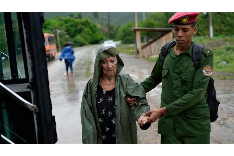 Nach Jamaika: Hurrikan "Melissa" erreicht Kuba Hunderttausende Menschen sind im Osten des Landes in Sicherheit gebracht worden.