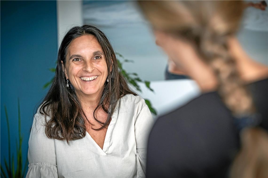 „Ich bin für nichts zuständig, außer für die Frau. Manchmal bin ich nur da.“: Yvonne Riff betrachtet die Aufgaben einer Doula als sehr vielschichtig und individuell. Foto: Alexander Becher