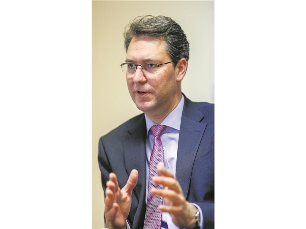 „Ich sehe jeden Tag neue Themen“ „Ich bin sehr konsensorientiert – aus Überzeugung“: Landrat Richard Sigel. Foto: A. Becher