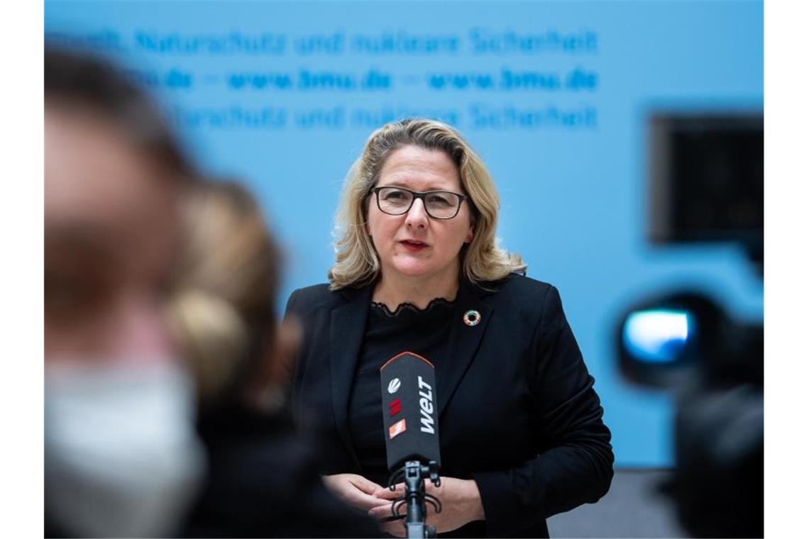 „Ich bin überzeugt, dass wir uns in Deutschland der gemeinsamen Verantwortung gegenüber der heutigen Bevölkerung als auch vieler Generationen in der Zukunft bewusst sind“, sagt Svenja Schulze. Foto: Bernd von Jutrczenka/dpa/Archiv