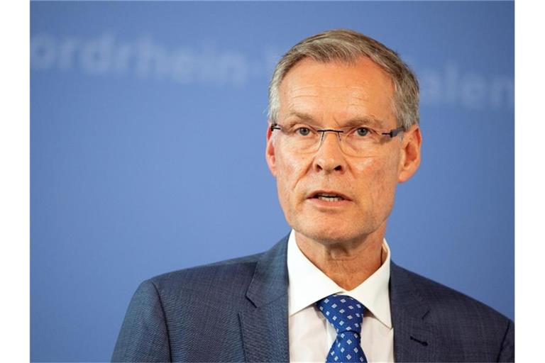 „Ich freue mich für die Bürgerinnen und Bürger im Kreis, wir haben jetzt wieder ein Stück mehr Freiheit“, sagt Sven-Georg Adenauer. Foto: Federico Gambarini/dpa