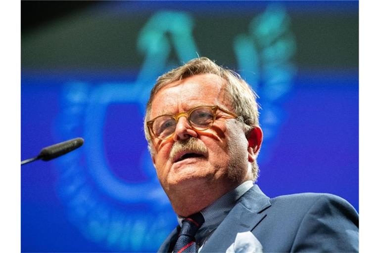 „Ich glaube, dass sich auch die Richter bei ihrer Unabhängigkeit ihrer Verantwortung bewusst sein müssen“: Frank Ulrich Montgomery. Foto: Guido Kirchner/dpa