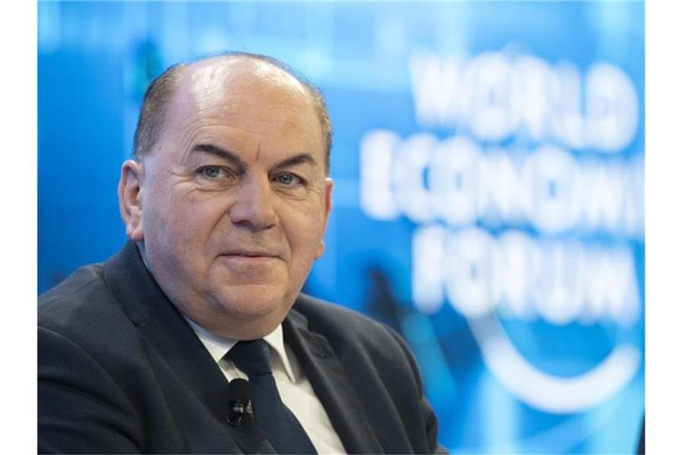 „Ich werde sicherlich neben mehr Freizeit auch noch was Neues beginnen, was spannend ist, was mich motiviert“: Axel A. Weber. Foto: Gian Ehrenzeller/KEYSTONE/dpa