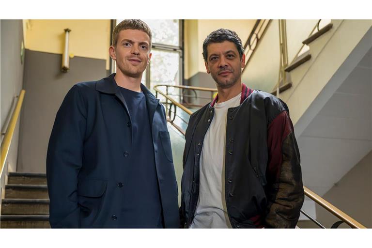 Ihr zweiter gemeinsamer Fall führt Ferdinand Hofer (l) und Carlo Ljubek (r) als "Tatort"-Ermittler auf die Münchner Sicherheitskonferenz. (Archivbild)