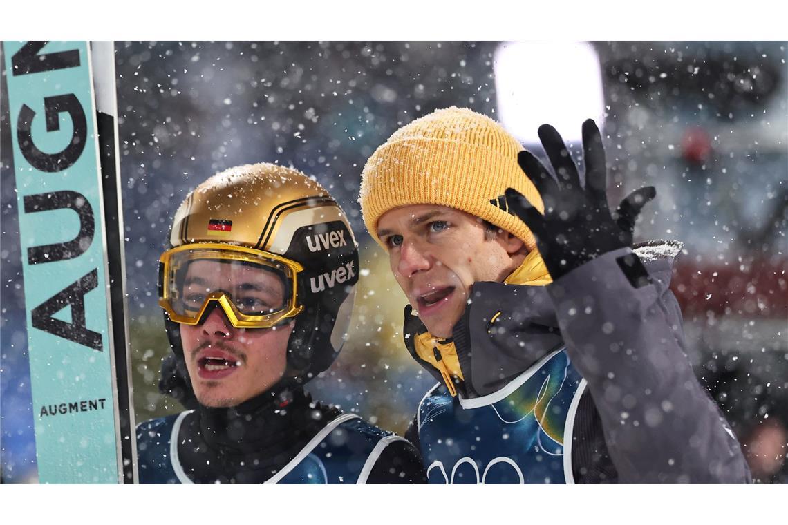 Ihren Olympia-Abschied aus Italien haben sich Philipp Raimund (l) und Andreas Wellinger anders vorgestellt.