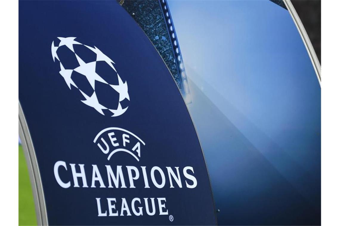 Der Sportsommer: Darauf können sich Fans freuen Iin der Champions League soll im August der Ball wieder rollen. Foto: Marius Becker/dpa