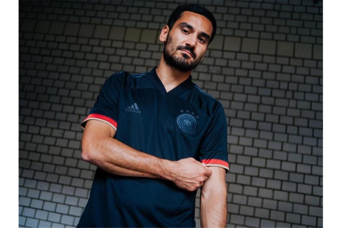 Gündogan will City-Effekt in Nationalelf bringen Ilkay Gündogan ist in der Premier League gereift. Foto: DFB/adidas/dpa