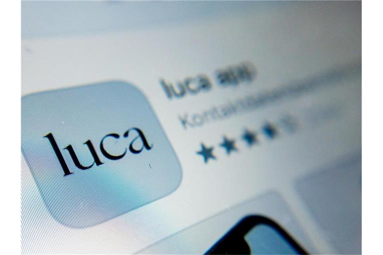ILLUSTRATION - Das Symbol der Luca-App ist auf einem Smartphone zu sehen. Foto: Christoph Soeder/dpa