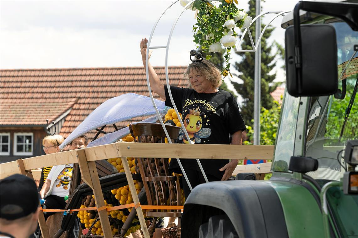 Ilona Belz // Höhepunkt der Heimattage Althütte: Der Festumzug am Sonntag den 14...