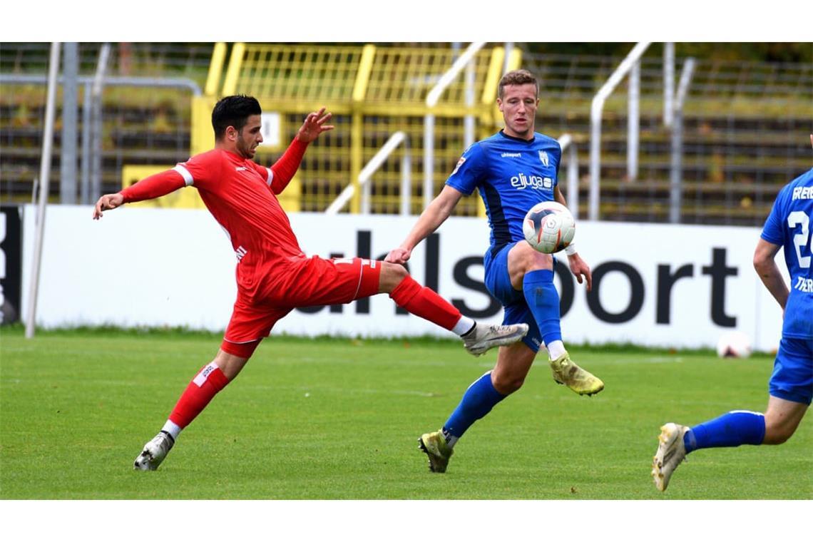 Ilyas Soultani (li.) ist der Torjäger der U23 des VfR Mannheim.