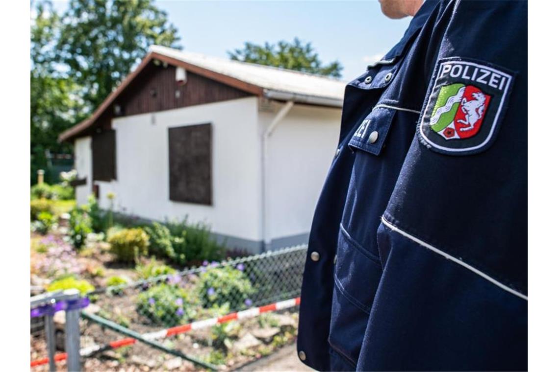 Im aktuellen Missbrauchsfall in Münster hat die Polizei in dieser Gartenlaube Server sichergestellt. Foto: Guido Kirchner/dpa