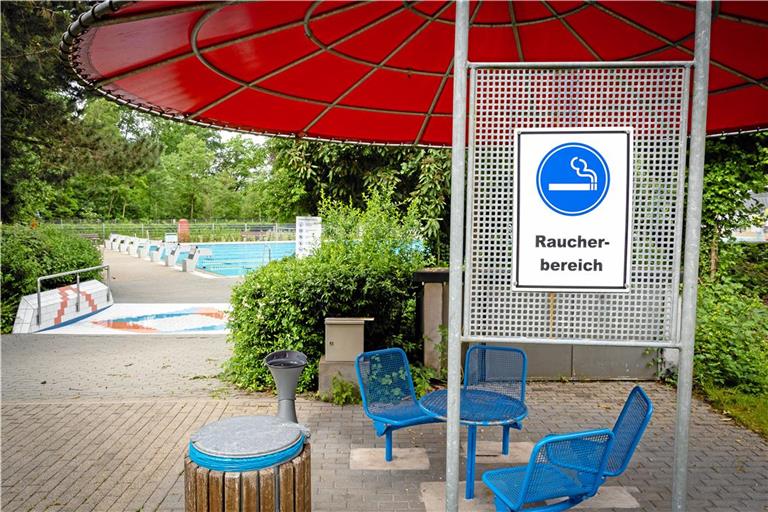 Im Backnanger Wonnemar sind zwei Raucherbereiche eingerichtet worden. Foto: Alexander Becher