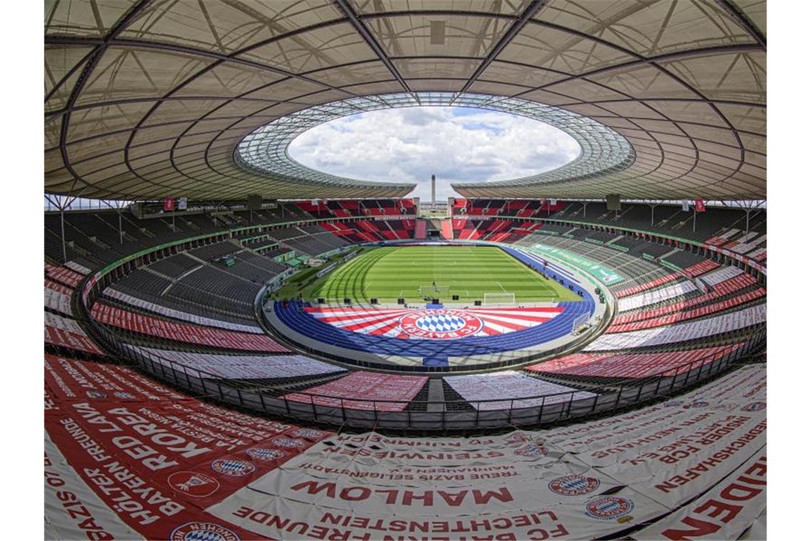 Im Berliner Olympiastadion spielen der FC Bayern München und Bayer Leverkusen um den DFB-Pokal. Foto: Robert Michael/dpa-Zentralbild/dpa