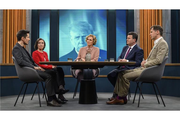 Im Bild v.l.: Bojan Pancevski, Claudia Major, Caren Miosga, Hubertus Heil und Daniel Gerlach am 26. April 2026.