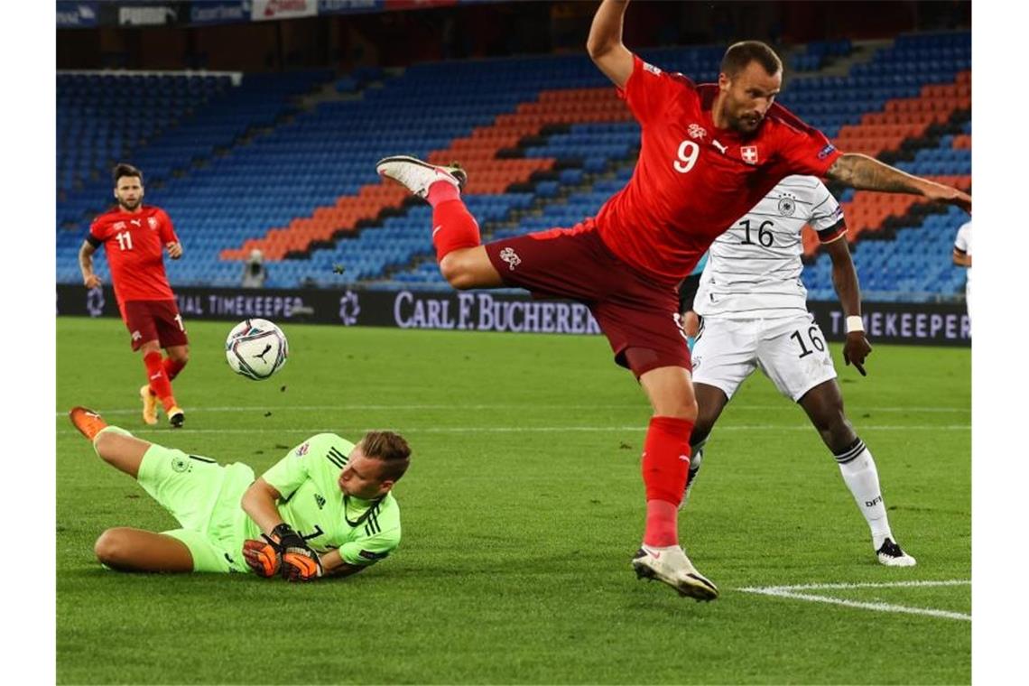 Im deutschen Tor stand Bernd Leno (l) vom FC Arsenal. Foto: Christian Charisius/dpa