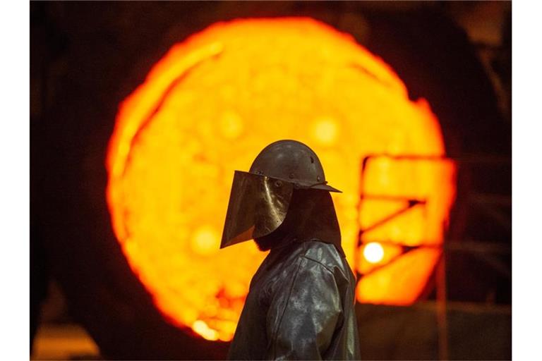 Im Dezember 2021 erhielt die deutsche Industrie viele Aufträge - und ließ damit das Niveau von vor der Corona-Krise weit hinter sich. Foto: Christophe Gateau/dpa