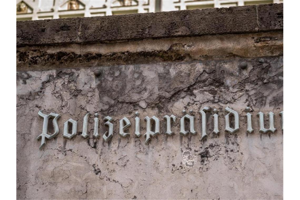 Gefängnisstrafe für Polizist in Drogenskandal-Prozess Im Drogenskandal der Münchner Polizei wurde ein weiteres Urteil gefällt. Foto: Peter Kneffel/dpa
