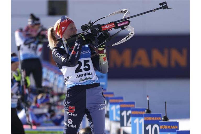 Im Einzel über 15 Kilometer beste Deutsche: Franziska Hildebrand in Aktion. Foto: Matthias Schrader/AP/dpa