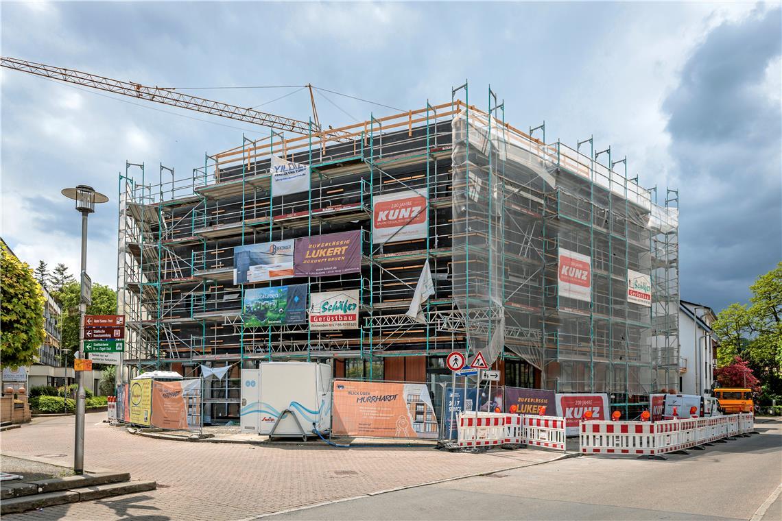 Im Erdgeschoss ist die Volksbank nach Fertigstellung wieder mit ihrer Filiale präsent. Foto: Stefan Bossow
