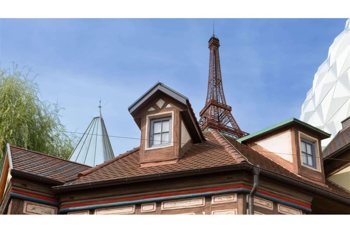 Im Europa-Park steht nun auch ein Eiffelturm.