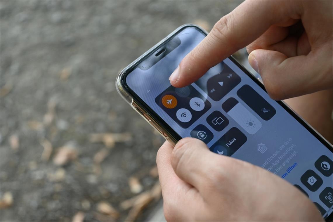 Im Flugmodus kann die Warnmeldung nicht durchkommen.