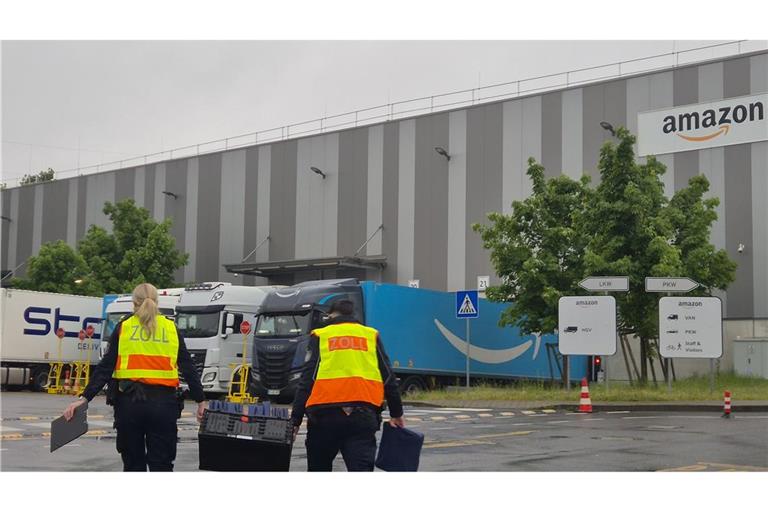 Im Fokus der bundesweiten Kontrollen wie hier in Köln stehen die Fahrer von Paketzustellern.