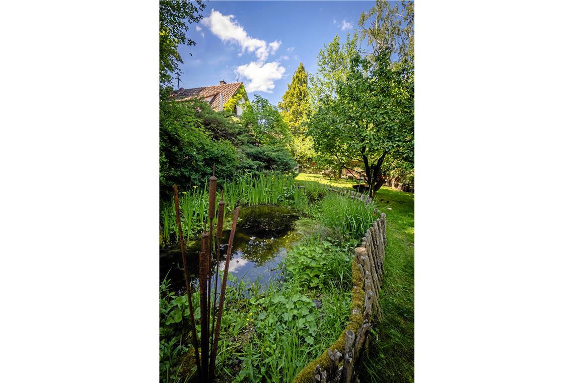 Im Garten von Familie Schopf in Waldrems.