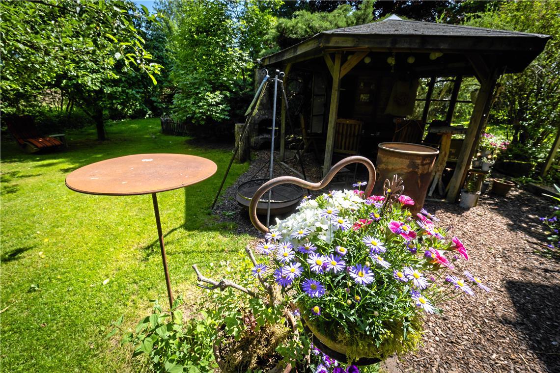 Im Garten von Familie Schopf in Waldrems.