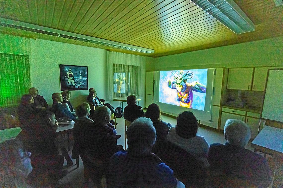 Ganz Rietenau ist beim Kulturfeuer einen Abend lang Bühne Im Gemeindehaus zeigt Fotograf Dietmar van der Linden Eindrücke von der Bodypainting-Weltmeisterschaft 2009.