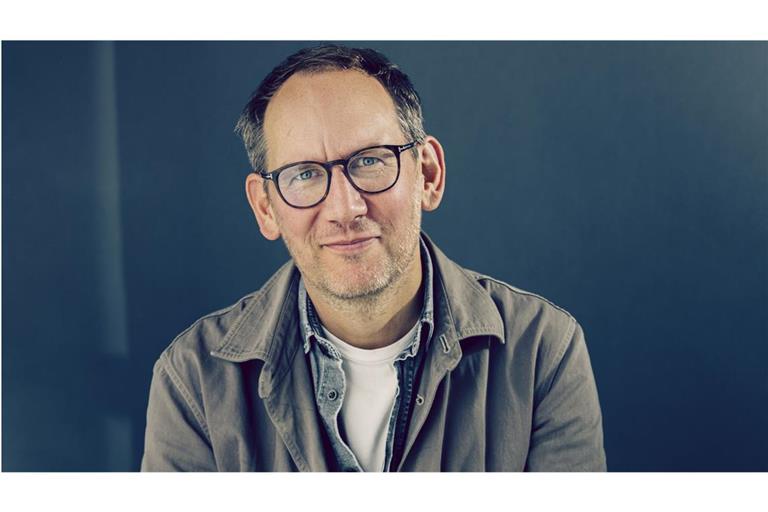 Im Hauptberuf ist Michael Ebert Chefredakteur beim Magazin der Süddeutschen Zeitung – sein erstes Buch schrieb er nachts.