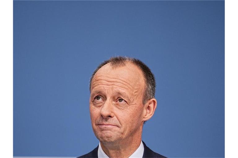 Im Interview äußert sich Merz auch zur aktuellen Corona-Lage: Er rate dazu, die Bevölkerung „nicht in Angst und Schrecken“ zu versetzen. Foto: Michael Kappeler/dpa