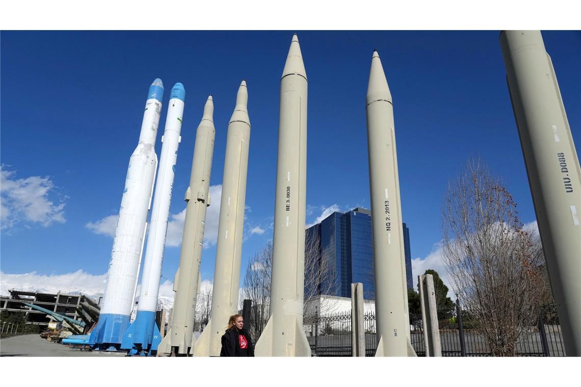 Im Iran produzierte Raketen und Satellitenträger.