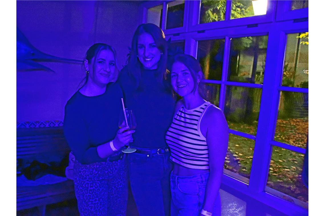 Im Joe Penas gönnen sich die Girls einen schönen Abend mit Cocktails und Livemus...